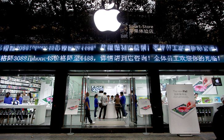 There are fake Apple stores in China.