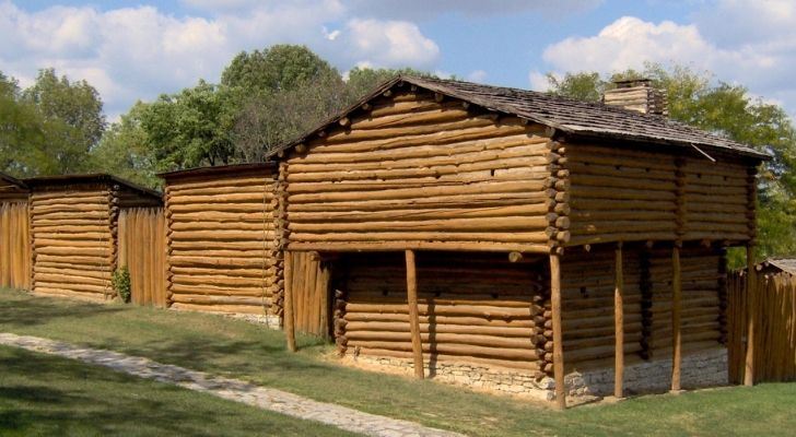 Fort Harrod wooden shacks